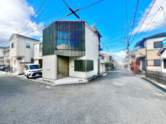 【前面道路含む現地写真】 | 緑ヶ丘北町４丁　中古戸建