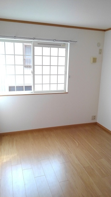 グランデカメリア山の手Ⅰの洋室