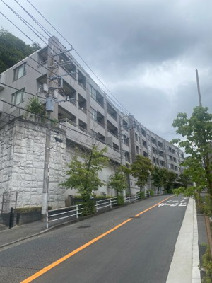 【外観】 | ヒルズ新百合ヶ丘 | 外はこのようになっています