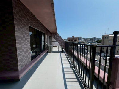 【バルコニー】 | ライオンズマンション藤沢東 | 広々ルーフバルコニーです♪