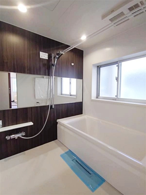 【浴室】 | クレッセントグランコート | コンパクトで使いやすいお風呂です
