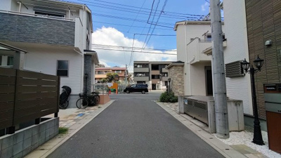 【前面道路含む現地写真】 | 川崎市宮前区平1丁目（リユース） | 前面道路含む現地写真です