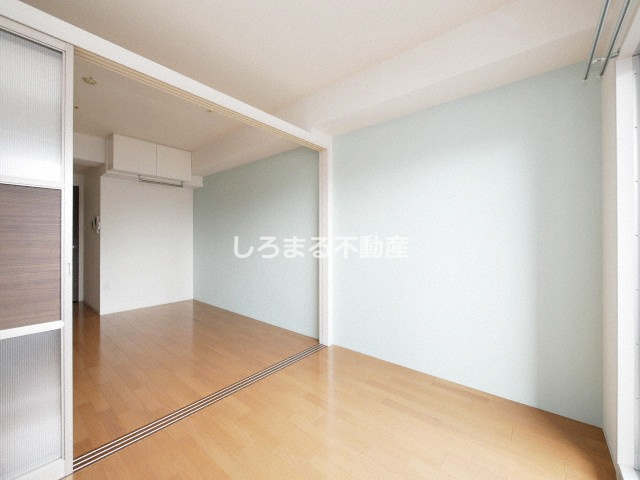 セレニテ北久宝寺の洋室