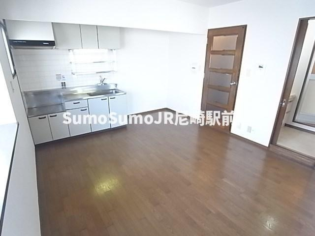 ラ・メゾンクレールの居間・リビング|おしゃれなリビングです