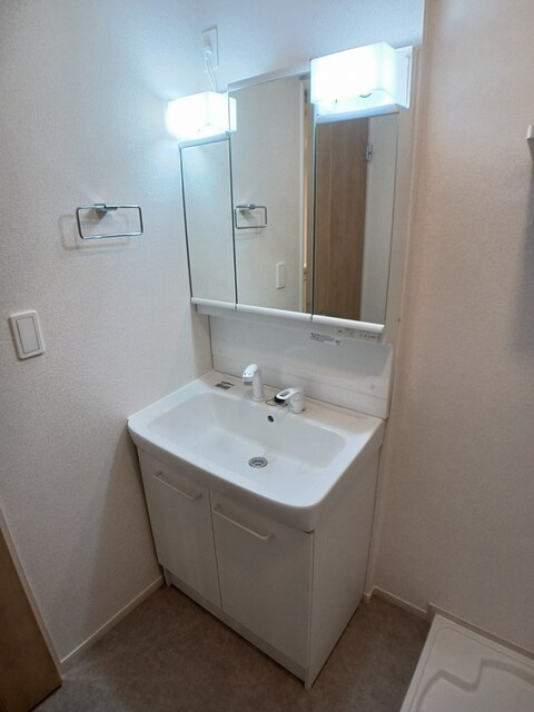 メゾン・レゾナンスⅢの洗面所