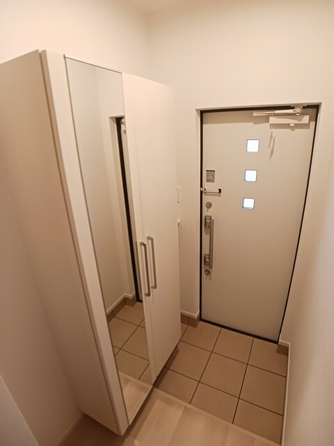 メゾン・レゾナンスⅢの玄関