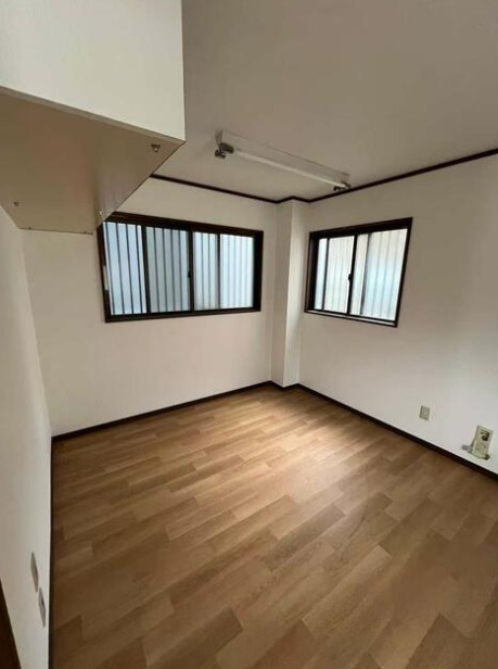 大阪市生野区新今里　一棟売マンションの洋室