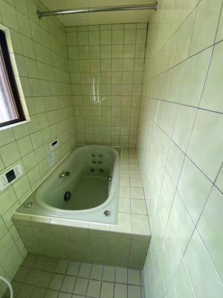 大阪市生野区新今里　一棟売マンションの浴室