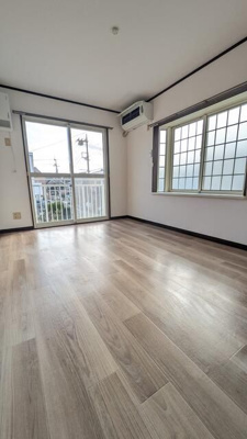 【居間・リビング】 | メゾネ鳳(メゾネオオトリ)