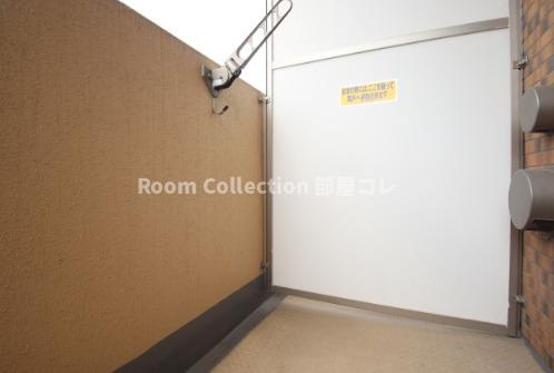 プレサンス名古屋駅前アクシスのバルコニー|同シリーズイメージ写真
反転色違い
現況と異なる場合現況優先