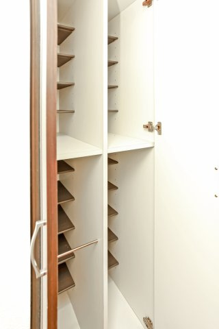 サヴォイザパームストリート　5階の収納|別号室のものです。現状優先になります。