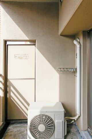 サヴォイザパームストリート　5階のバルコニー|別号室のものです。現状優先になります。