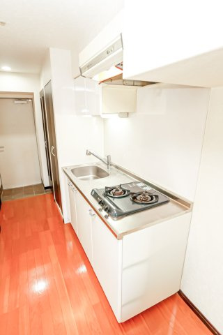 サヴォイザパームストリート　5階のキッチン|別号室のものです。現状優先になります。