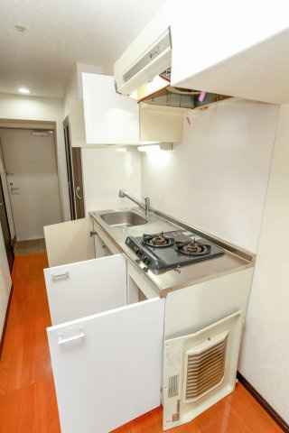 サヴォイザパームストリート　5階のキッチン|別号室のものです。現状優先になります。