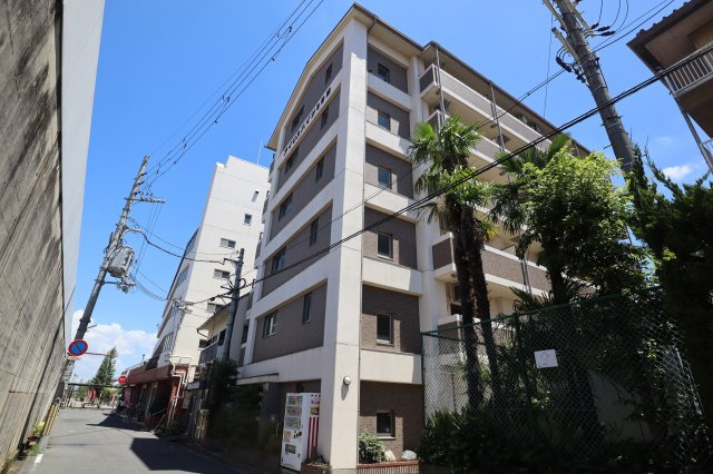 アイリスハイツ８号館