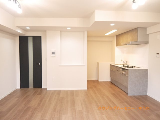 【居間・リビング】 | ＢＥＬＩＳＴＡ椎名町 | 家族とのコミュニケーションを促進する拘り設計。快適な居住空間を演出し、都市型生活をより潤いある時間へ代えてくれます。