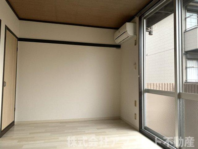 【居間・リビング】 | ジュネス川口 | 洋室5.2帖