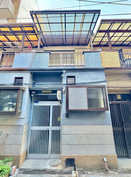 大阪市東住吉区　中古テラスハウスの外観