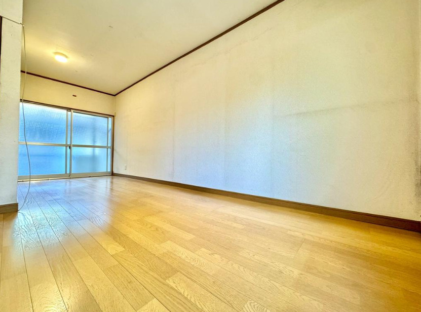 大阪市東住吉区　中古テラスハウスの洋室