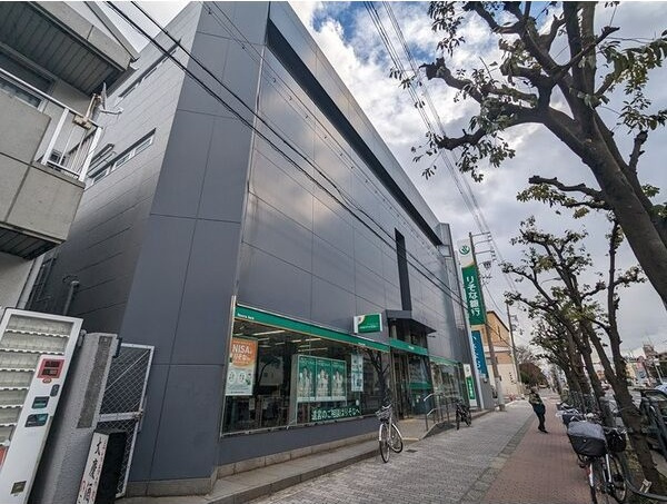 エスリード大阪リブレの周辺