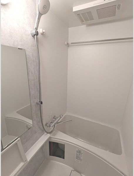 エスリード大阪リブレの浴室