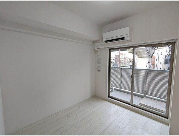 エスリード大阪リブレの寝室