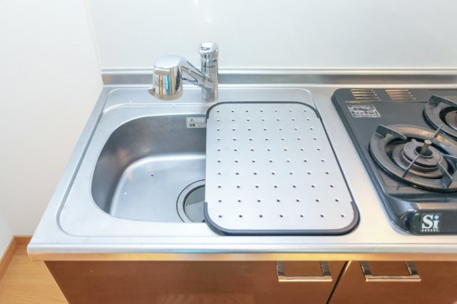 サヴォイテンジンスクワイヤー　3階のキッチン|別号室のものになります。現状優先。