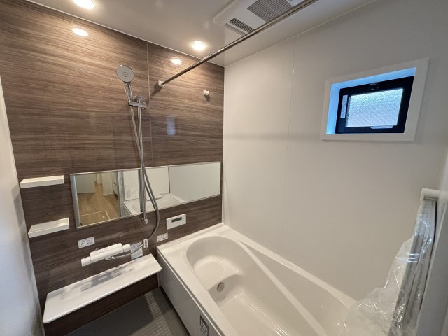KEIAI GRACE千種区清明山2期｜名古屋市の戸建ならホームアップの浴室|【売主施工例】浴室乾燥機付きで雨の日のお洗濯もラクラク♪