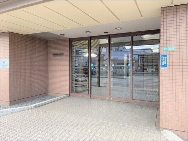 グランデージ住之江のエントランス