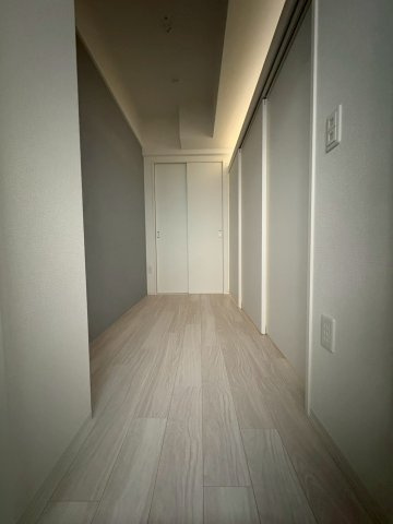 セレニテ日本橋エクラの洋室