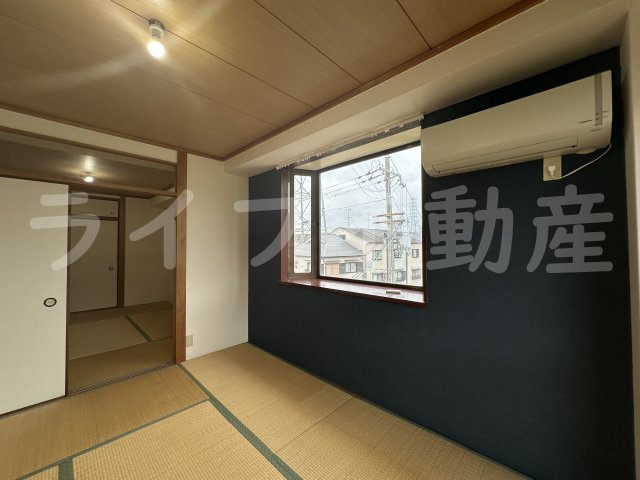 ナカトミサニーハイツの和室