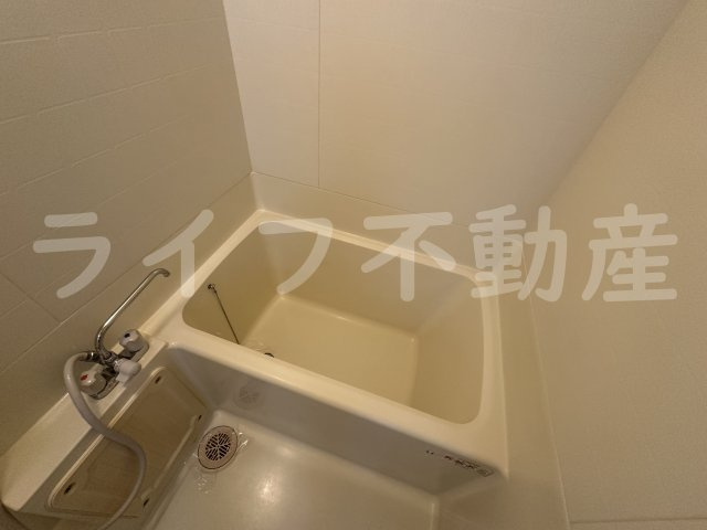 ナカトミサニーハイツの浴室