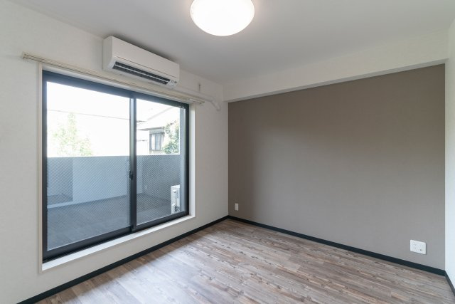 フォセット南行徳の洋室