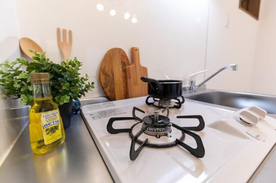 【その他】 | Ｇｒａｎｄｅ北綾瀬Ｗｅｓｔ | ２口ガスコンロあり　※モデル… 