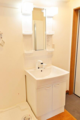 【洗面所】 | Ｇｒａｎｄｅ北綾瀬Ｗｅｓｔ | 独立洗面台あり 