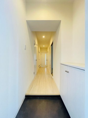 【玄関】 | プロスピリティ四天王寺 | ※同物件　別間取り　参考写真