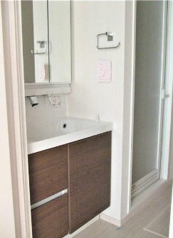 【独立洗面台】 | ラールゴ清水 | 嬉しい独立洗面台付き。