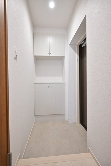 エルミ上落合の玄関|明るい玄関です