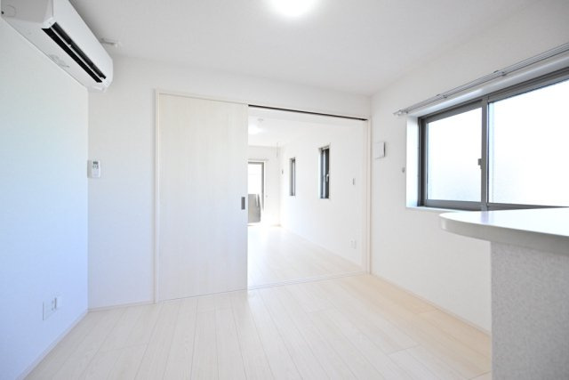 エルミ上落合の居間・リビング|ゆったり過ごせる居間です