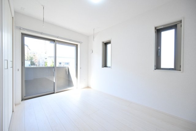 エルミ上落合の洋室|ゆったりした洋室です