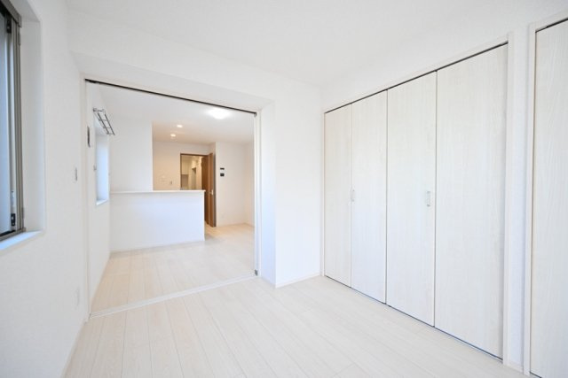 エルミ上落合の洋室|個人の部屋や寝室として使える洋室です