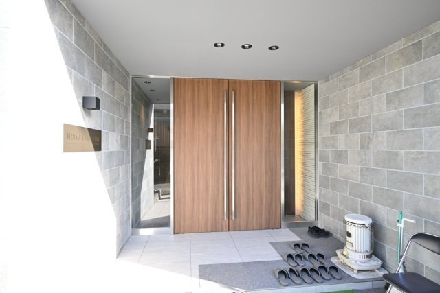 エルミ上落合のエントランス|ゆとりのあるエントランスです