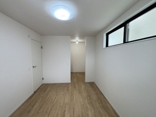 KEIAI GRACE千種区清明山2期｜名古屋市の戸建ならホームアップの洋室|【売主施工例】全室収納付き