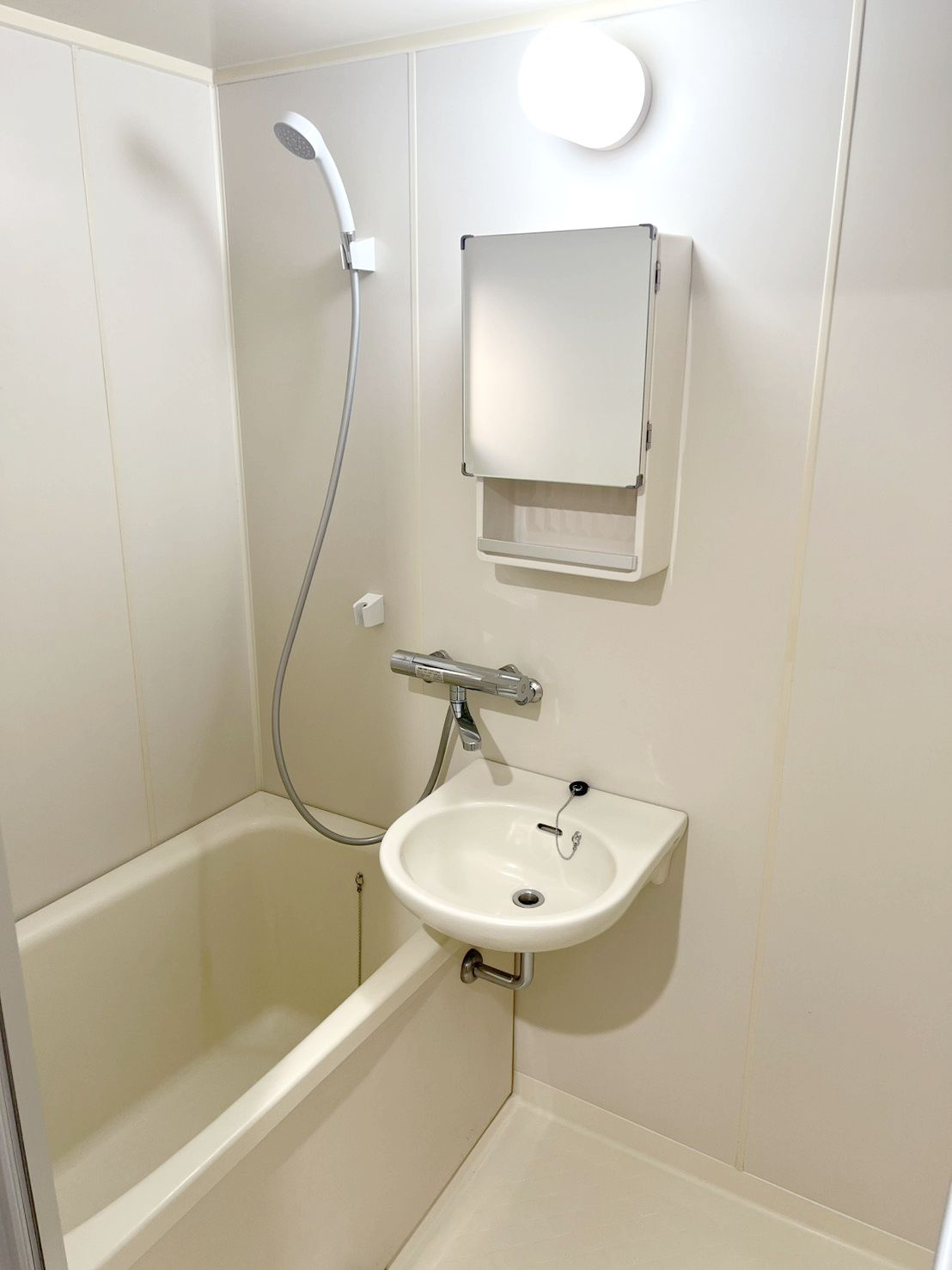 メゾンドビィフォーレの浴室