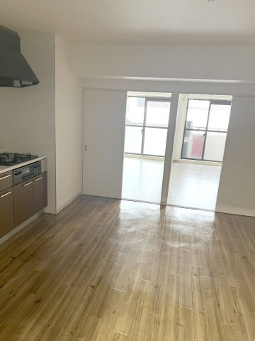 メゾンドビィフォーレの居間・リビング