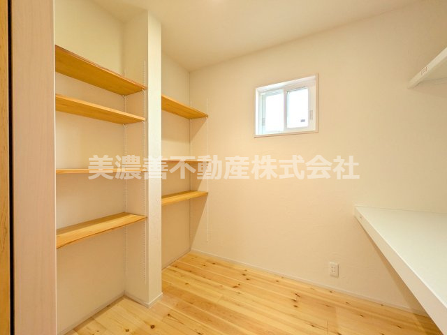 ６６３２０　岐阜市中中古戸建の収納|2階納戸