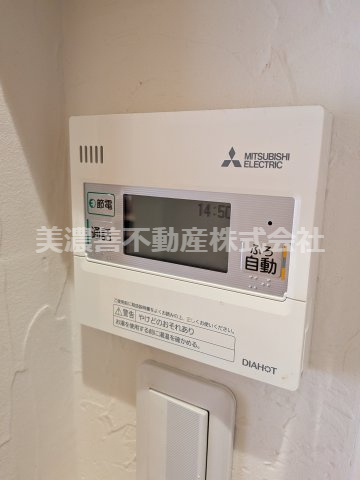 ６６３２０　岐阜市中中古戸建の設備|給湯リモコン
