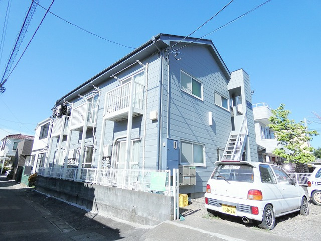 ドミール荒井の外観