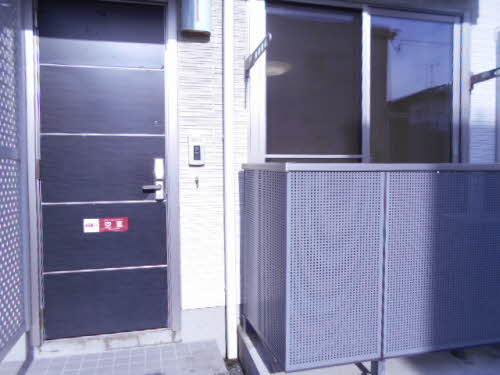 秋田市牛島のアパートのその他共用部分|玄関前