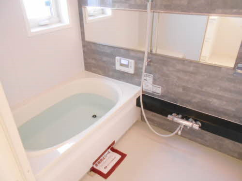 ドルチェⅠの浴室